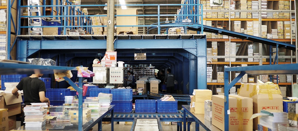 warehouse representing inventory control procedures